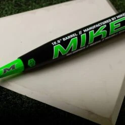 2023 Miken Limited Edition Freak "Lucky" USA/ASA 12.5" Slowpitch Softball Bat: MSA3FLKL -LOUISVILLE SLUGGER Store MSA3FLKL Lifestyle 2