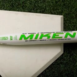 2023 Miken Limited Edition Freak "Lucky" 12.5" USSSA Slowpitch Softball Bat: MSU3FLKL -LOUISVILLE SLUGGER Store MSU3FLKL Lifestyle 2