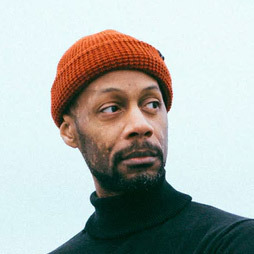 LOUISVILLE SLUGGER Store -LOUISVILLE SLUGGER Store testimonial avatar male 1 ux builder